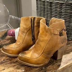 Bed Stu booties size 6